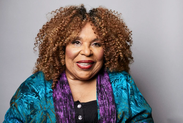 Murió la cantante estadounidense Roberta Flack.