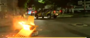 Vecinos de Barrio Hospitales cortan las calles por los cortes de luz.