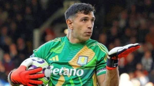 La nueva regla de la IFAB para los arqueros.