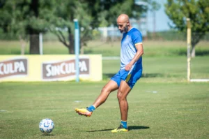 Rosario Central juega ante Gimnasia de La Plata en el Gigante de Arroyito.