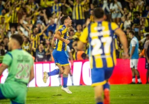 Rosario Central derrotó a Gimnasia de La Plata en el Gigante de Arroyito.