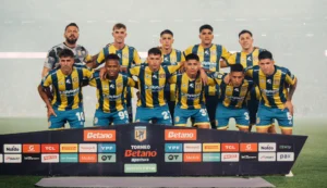 Rosario Central juega ante Vélez Sársfield.