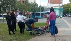 Encuentran indigente desmayado en Barrio Abasto.
