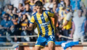 Rosario Central juega ante Instituto en el Gigante de Arroyito.