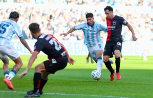 Newell's cayó ante Racing en Avellaneda por 1-0.