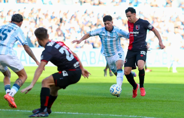 Newell's cayó ante Racing en Avellaneda por 1-0.