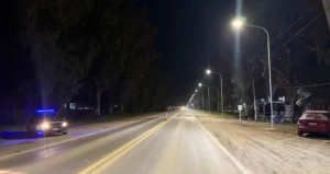 Inauguran nuevas luminarias en Roldán sobre la Ruta 9.