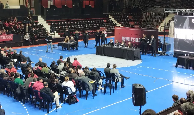 Incidentes en la asamblea de Newell's.