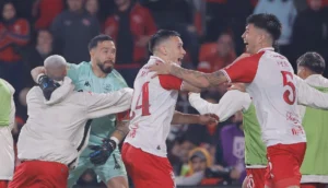 Huracán avanza a la final del Torneo Apertura.