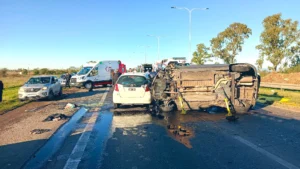 Grave accidente en la autopista a Santa Fe.
