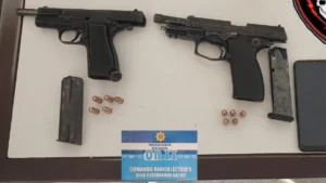 Cuatro detenidos en el cementerio de Villa Gobernador Gálvez.
