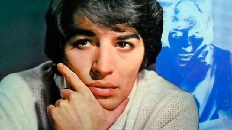 Rechazan demanda sobre la paternidad de Sandro.