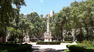 Comienza la remodelación de la plaza 25 de mayo.
