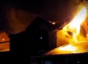 Incendio en el Colegio Montessori de Funes.