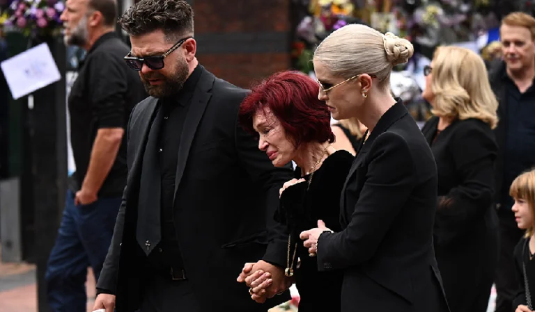 Conmovedor funeral de Ozzy Osbourne en Birmingham.