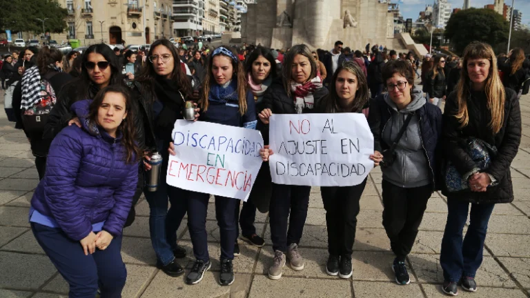Marcha en repudio al veto de Milei en discapacidad.