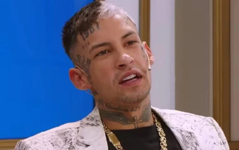 L-Gante fue demorado en el aeropuerto por deudor alimentario.