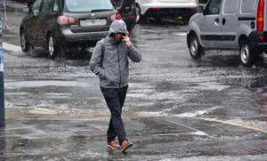 Martes con lluvias incesantes en Rosario.