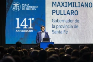Pullaro en el aniversario de la Bolsa de Comercio.