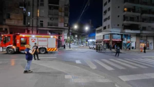 Explosión seguida de fuga de gas en zona centro.