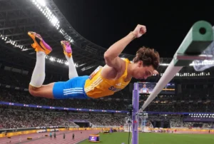Duplantis bate el récord mundial de Salto con Garrocha.