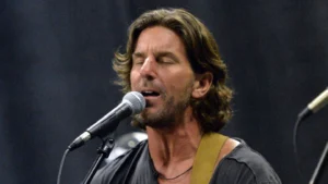 Muere el cantante Brett James en un accidente aéreo.