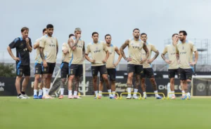 Argentina juega contra Venezuela en Miami.