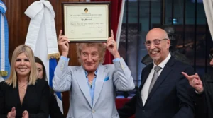 Rod Stewart recibió el título de Huésped de Honor en CABA.
