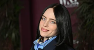 Billie Eilish hace una importante donación a organizaciones benéficas.
