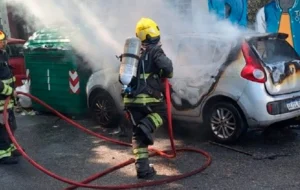 Anciano herido tras el incendio de su auto en Pichincha.