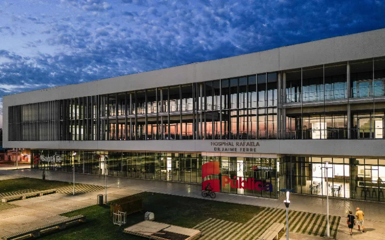 Inauguró el Hospital Regional de Rafaela Jaime Ferré