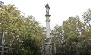 Inauguran la Plaza 25 de Mayo tras las remodelaciones