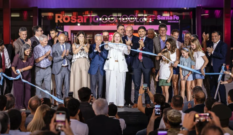 Pullaro inauguró el Aeropuerto de Rosario