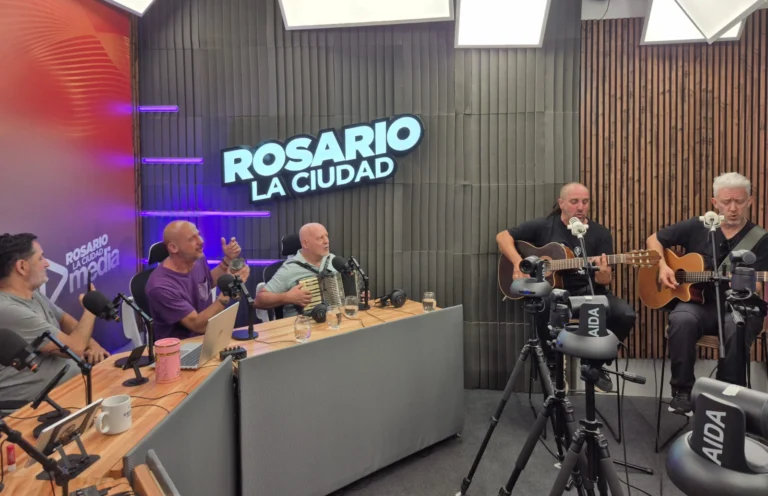 La Bersuit en los estudios de Rosario La Ciudad Media
