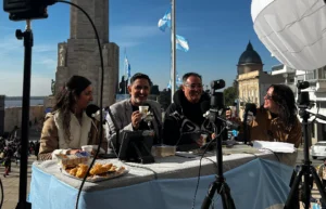 Histórica transmisión de Rosario La Ciudad desde el Monumento