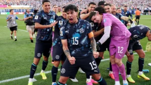 Selección de Paraguay celebra tras eliminar a Alemania por penales