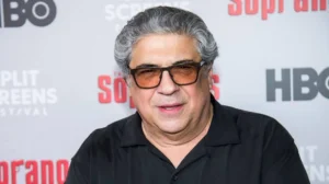 El actor Vincent Pastore en una de sus clásicas películas de mafia
