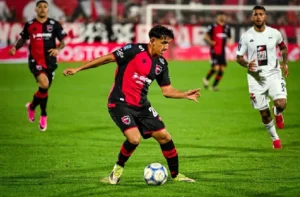 Newell’s derrotó a Deportivo Riestra con Guch como figura