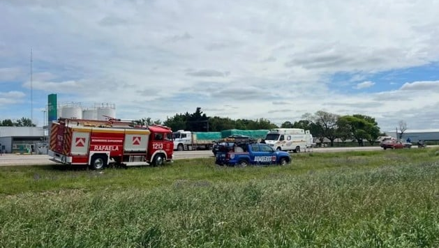Lehmann: una camioneta volcó en la ruta 34 y dos personas murieron
