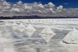 Empresa extractivistas estadounidense subfactura litio en argentina