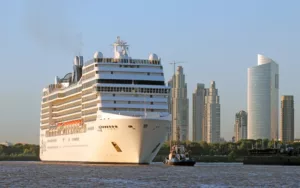 Temporada de cruceros: más de 700 turistas visitarán el país