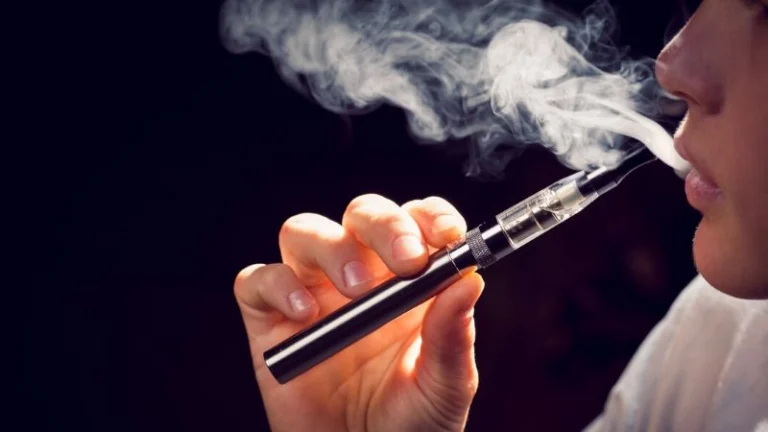 ¿El vapeador sirve para dejar de fumar?
