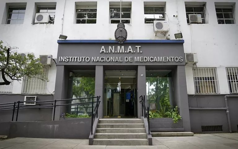 La ANMAT clausuró un laboratorio de Rosario de manera preventiva