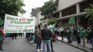 ATE Rosario se manifestó en la sede del Pami