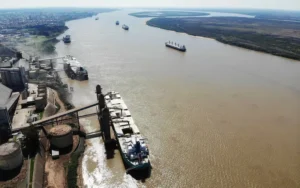 Aceiteros en puertos de la región anuncian paro por tiempo indeterminado