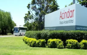Acindar frenará de forma total la producción en la planta de Villa Constitución