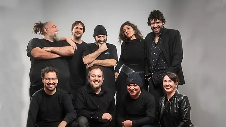 Adrian-Abonizio-y-La-Experanza-presentan-el-disco-Barco-HOSPITAL