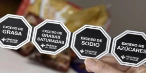 Advierten retrocesos en la ley de etiquetado frontal