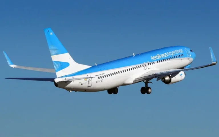Aerolíneas Argentinas cancelará vuelos por el paro de la CGT
