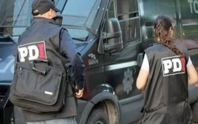 Allanamientos por estafas en el centro de Rosario y en un barrio cerrado de Funes